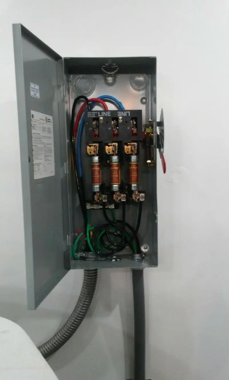 Three-phase disconnect switch installed for Smoke Detector Installation in Larchmont